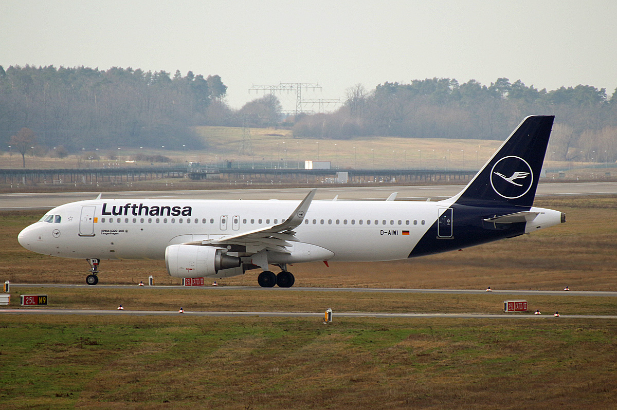 Lufthansa, Airbus A 320-214, D-AIWI  Langenhagen , BER, 16.02.2024