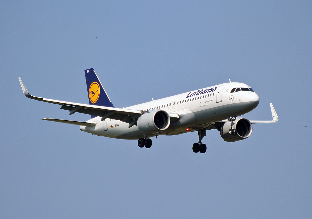 Lufthansa, Airbus A 320-271N. D-AINA, BER, 24.07.2021
