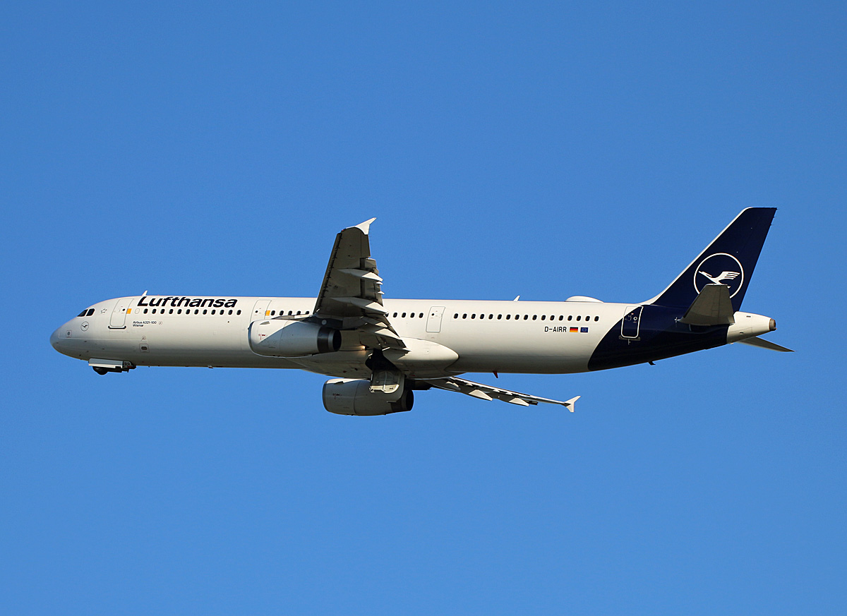 Lufthansa, Airbus A 321-131, D-AIRR  Wismar , BER, 10.09.2023