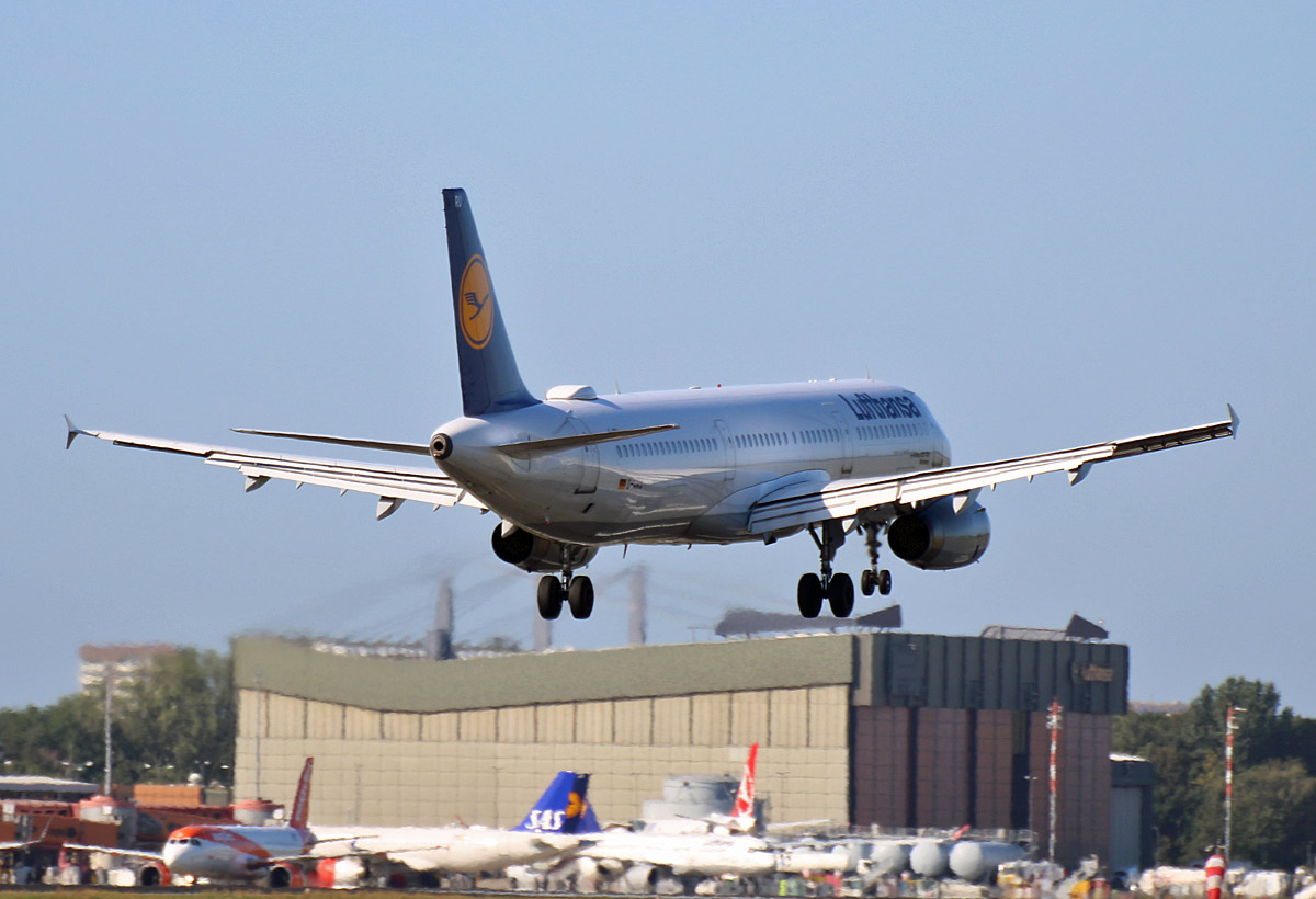 Lufthansa, Airbus A 321-131, D-AIRU  Wrzburg , TXL, 06.09.2019
