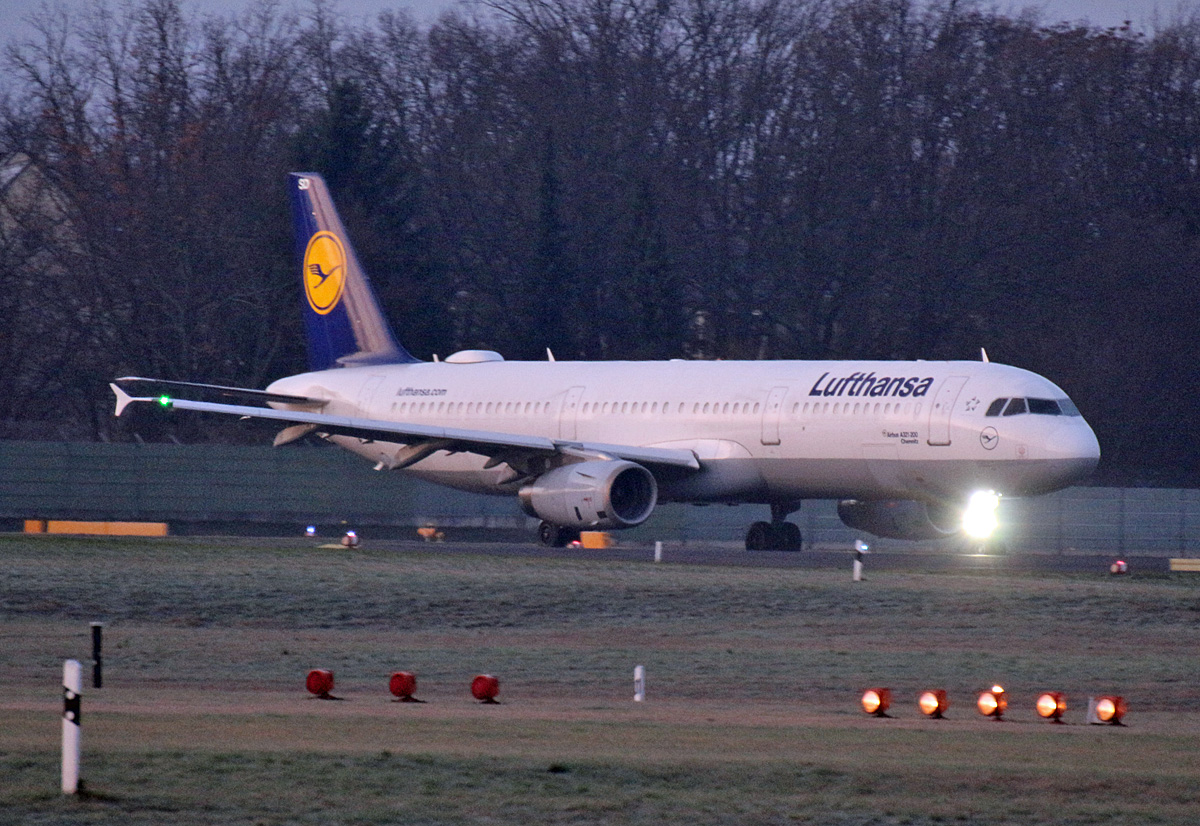 Lufthansa, Airbus A 321-231, D-AISD  Chemnitz , TXL, 30.11.2019