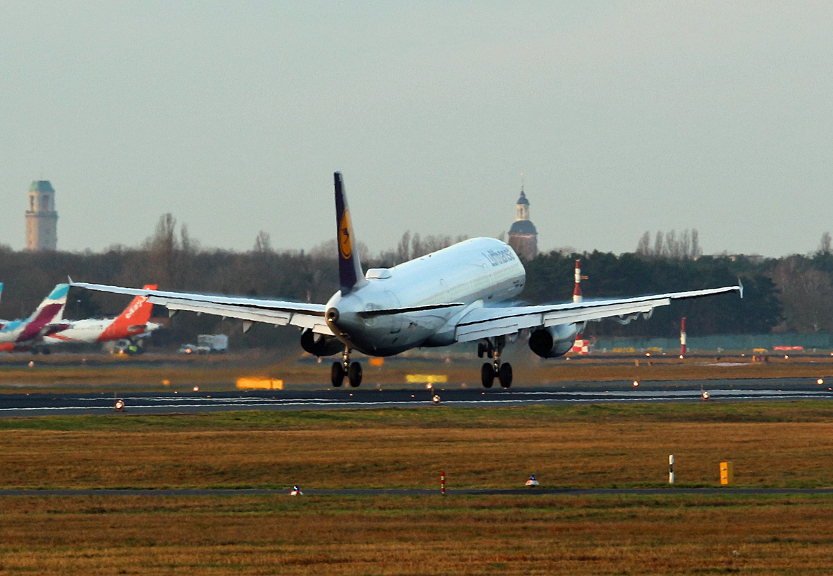 Lufthansa, Airbus A 321-231, D-AISI  Bergheim , TXL, 06.01.2018