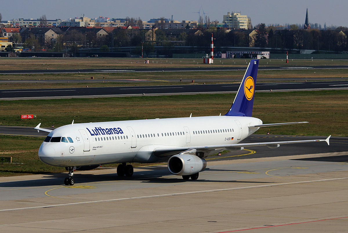 Lufthansa, Airbus A 321-231, D-AISK  Emden , TXL, 09.04.2016