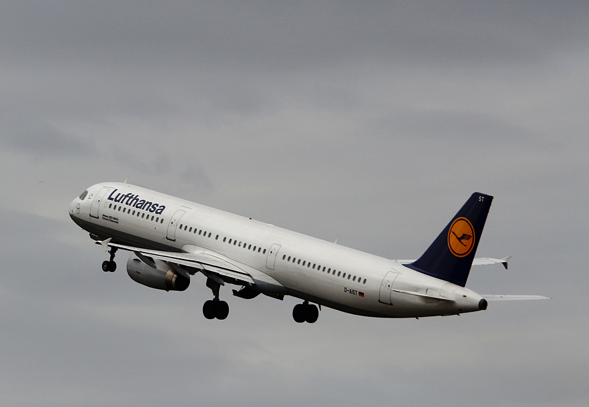 Lufthansa, Airbus A 321-231, D-AIST  Erbach/Odenwald , TXL, 16.03.2017