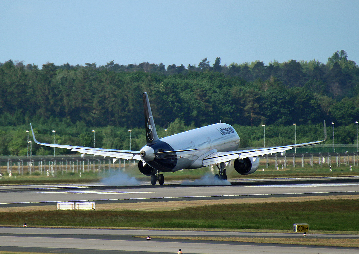Lufthansa, Airbus A 321-271NX, D-AIEA  Aachen , BER, 21.05.2022