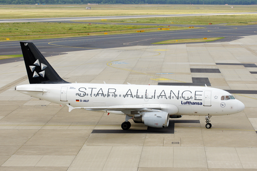 Lufthansa Airbus A319-114 D-AILF EDDL-DUS, 14.06.2015