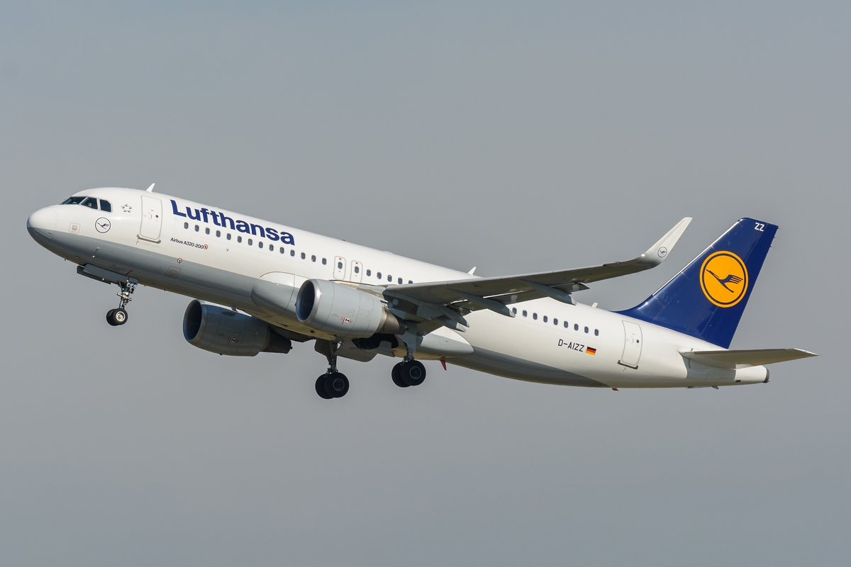 Lufthansa Airbus A320-214(WL) D-AIZZ am 28.08.2016 in Düsseldorf.