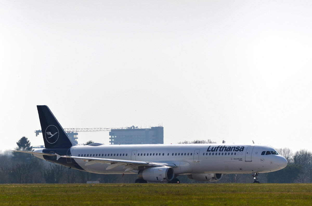 Lufthansa Airbus A321 D-AISQ Lindau am 08.04.18 am Airport Hamburg Helmut Schmidt aufgenommen.