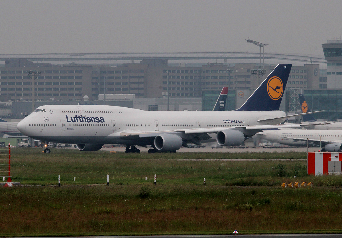 Lufthansa B 747-830 D-ABYF  Sachsen-Anhalt  am 11.06.2013 auf dem Flughafen Frankfurt