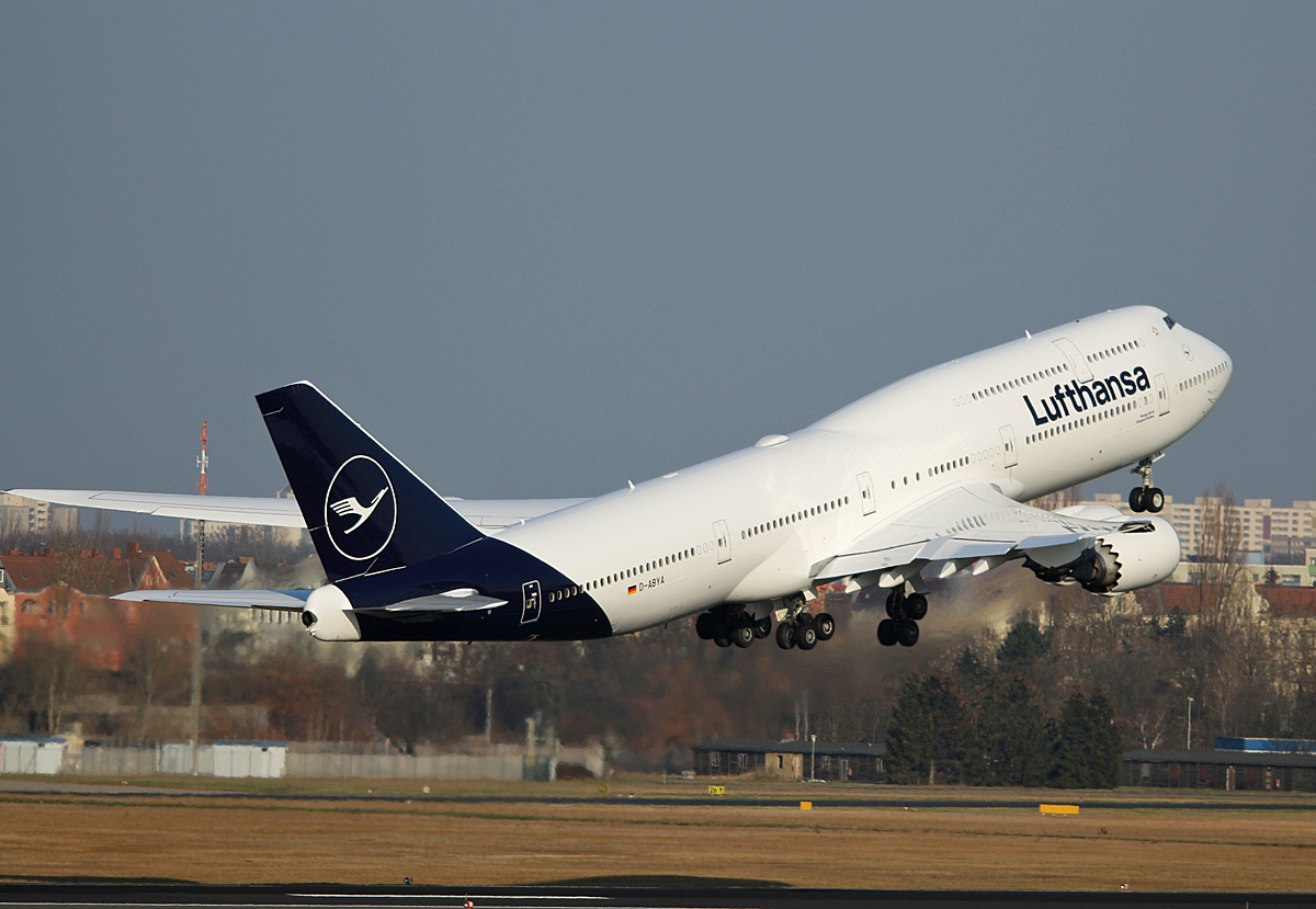 Lufthansa, Boeing B 747-8, D-ABYA, TXL, 08.02.2018