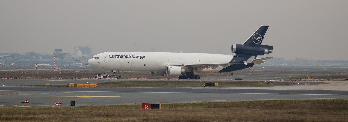 Lufthansa Cargo Boeing MD-11F D-ALCB am 23.03.19 in Frankfurt am Main Flughafen 