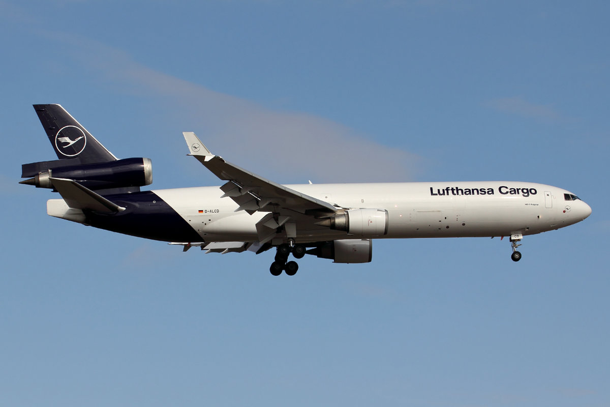 Lufthansa Cargo McDonnell Douglas MD11F D-ALCD bei der Landung in Frankfurt 14.9.2018