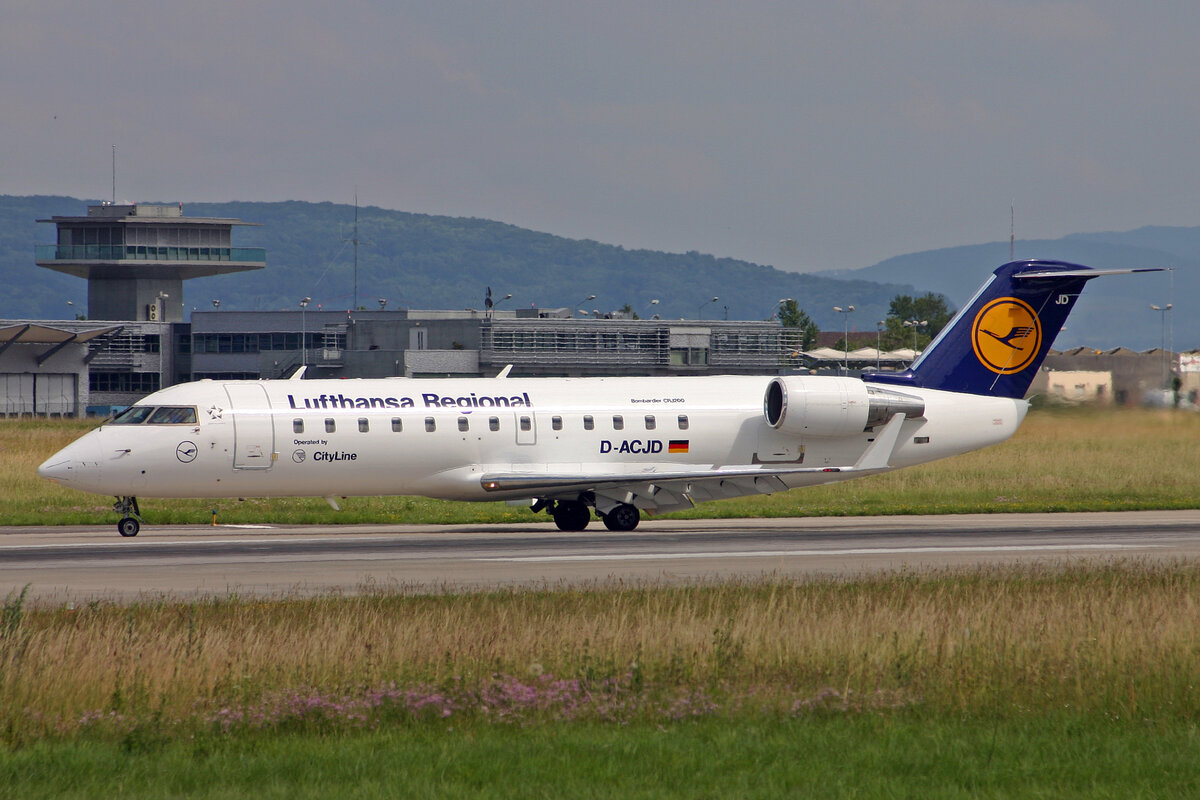 Lufthansa CityLine, D-ACJD, Bombardier CRJ-100LR, msn: 7135, 14.Juni 2008, BSL Basel - Mühlhausen, Switzerland.