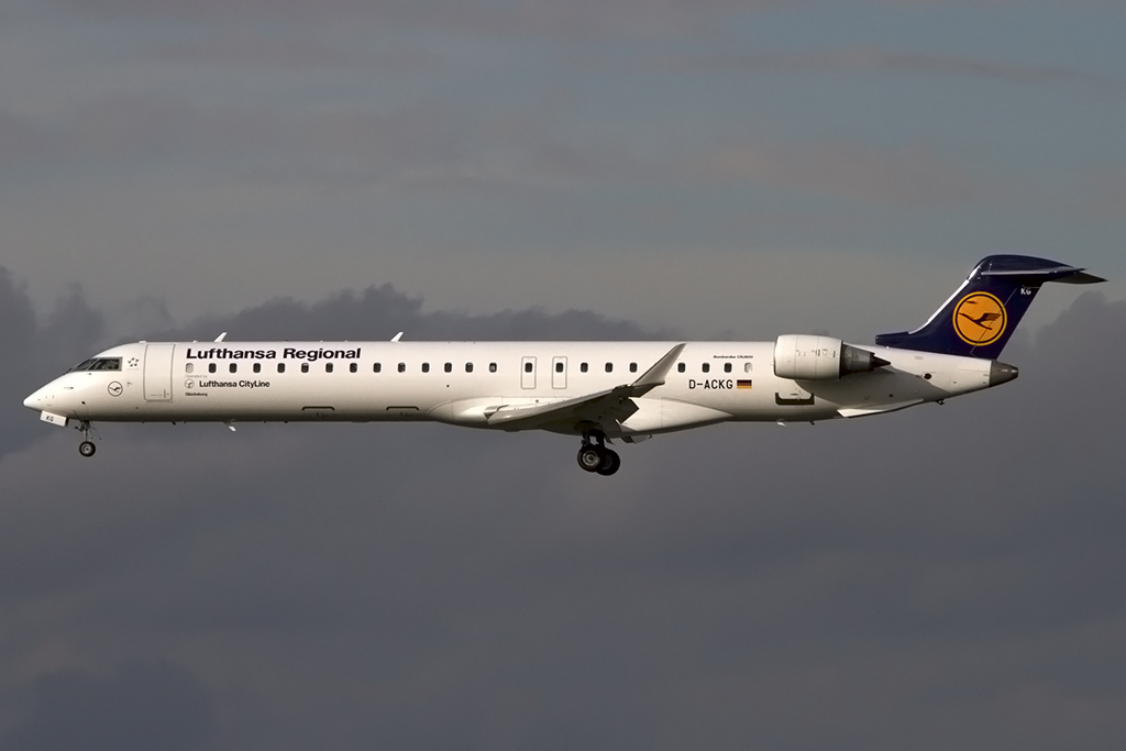 Lufthansa - CityLine, D-ACKG, Bombardier, CRJ-900, 29.10.2013, MUC, München, Germany




