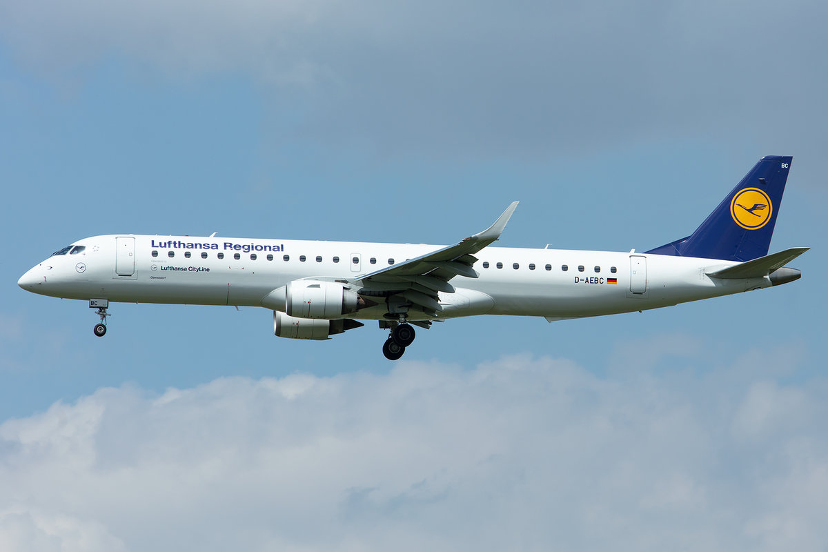 Lufthansa - CityLine, D-AEBC, Embraer, ERJ-195, 02.05.2019, MUC, München, Germany



