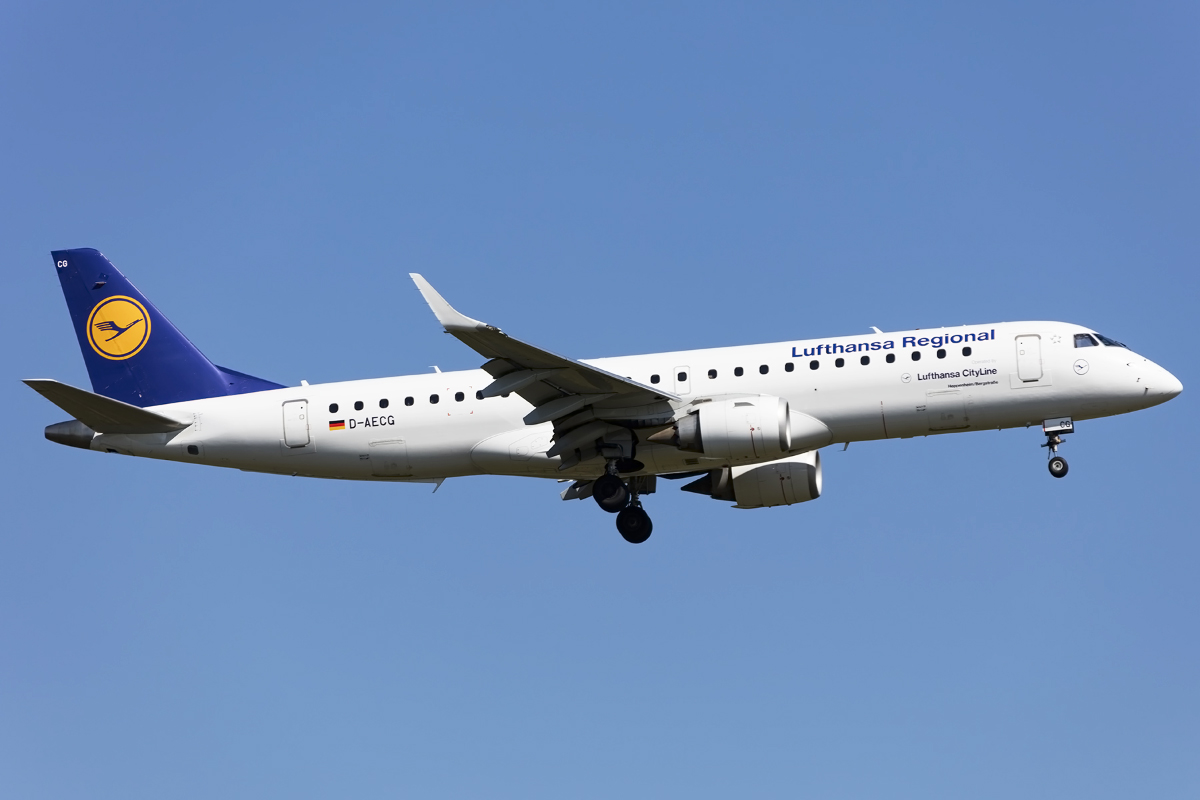 Lufthansa - CityLine, D-AECG, Embraer, ERJ-190, 05.05.2016, FRA, Frankfurt, Germany



