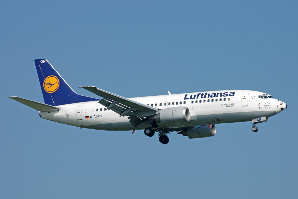Lufthansa, D-ABXN, Boeing B737-330, msn: 23872/1447,  Böblingen ,  Fussball Nase  WM 2006, 11.Oktober 2005, ZRH Zürich, Switzerland.
