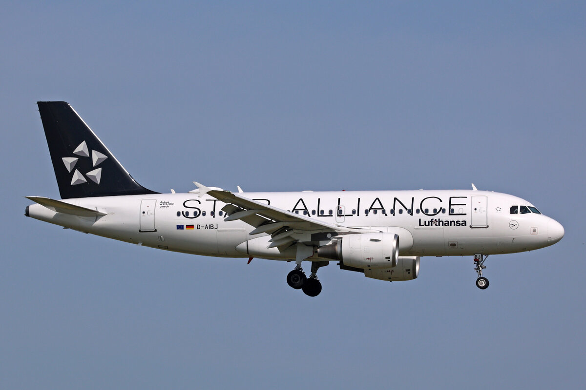 Lufthansa, D-AIBJ, Airbus A319-112, msn: 5293,  Lorsch , 19.Mai 2023, AMS Amsterdam, Netherlands.