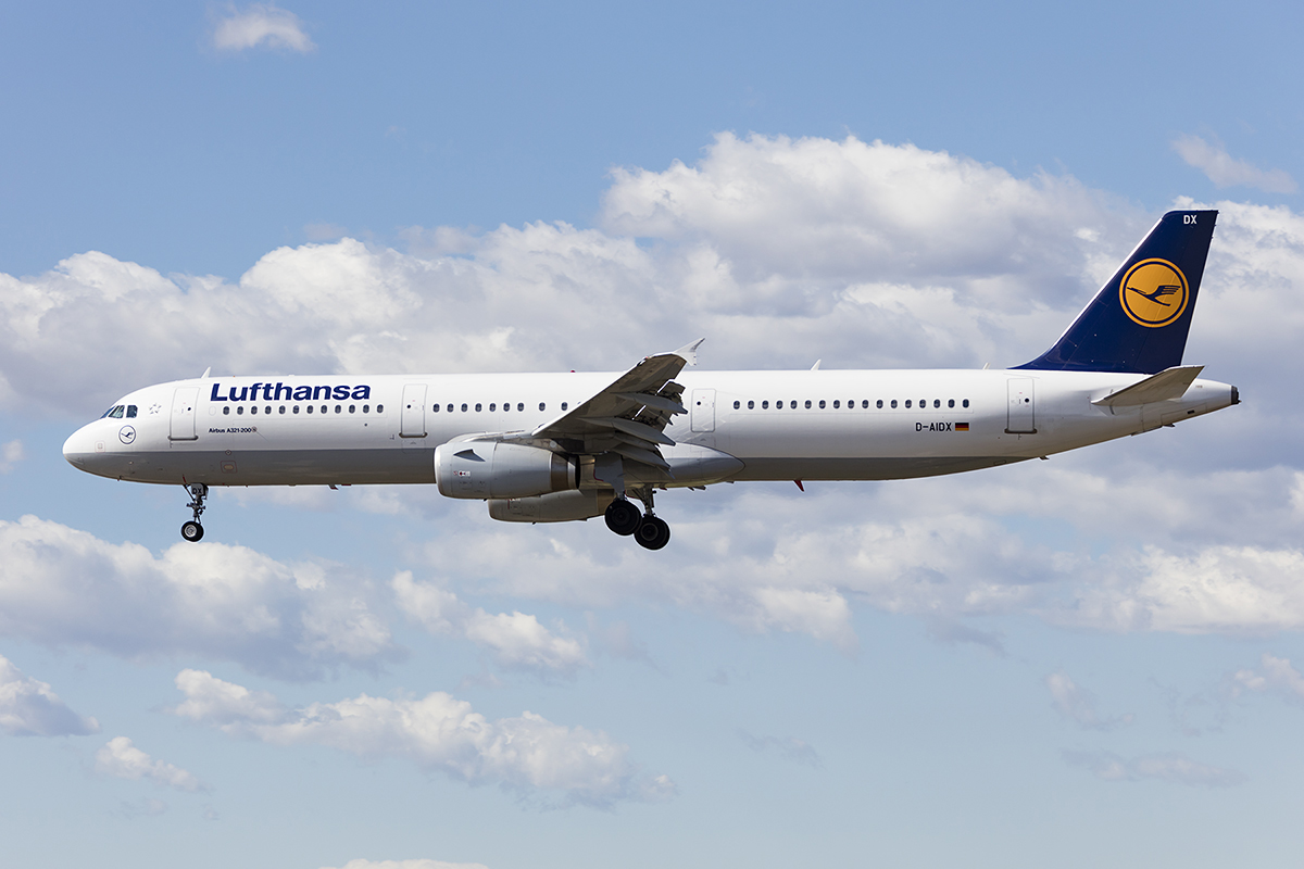 Lufthansa, D-AIDX, Airbus, A321-231, 10.09.2017, BCN, Barcelona, Spain 



