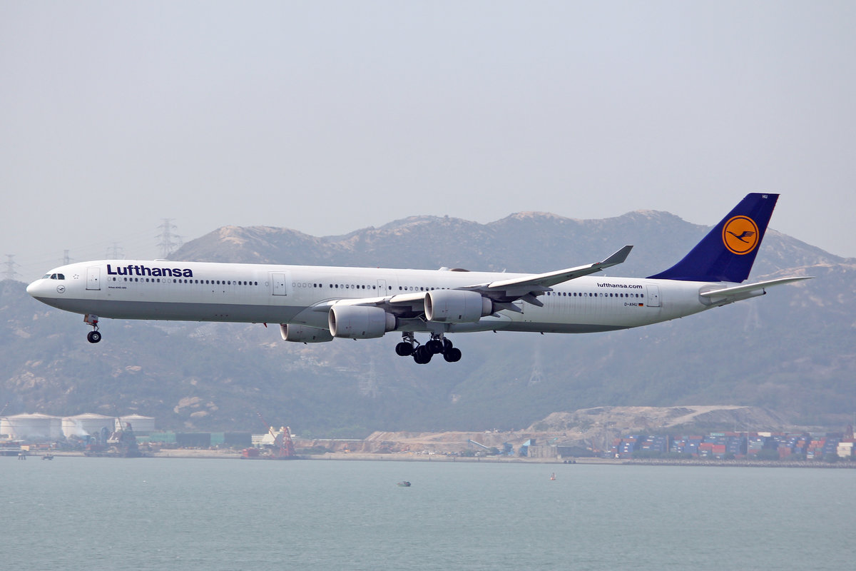 Lufthansa, D-AIHU, Airbus A340-642, msn: 848, 18.April 2014, HKG Hong Kong.