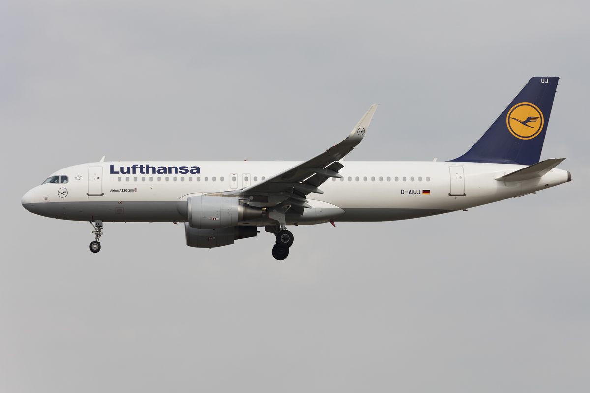 Lufthansa, D-AIUJ, Airbus, A320-214, 01.04.2017, FRA, Frankfurt, Germany 


