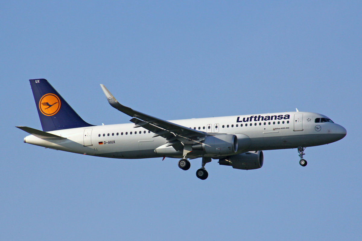 Lufthansa, D-AIUX, Airbus A320-214 SL, 24.September 2016, MUC München, Germany.