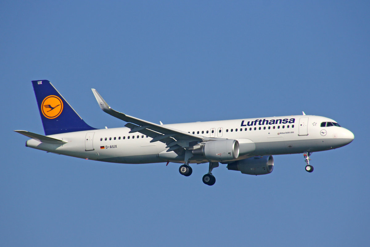 Lufthansa, D-AIUX, Airbus A320-214 SL, 25.September 2016, MUC München, Germany.