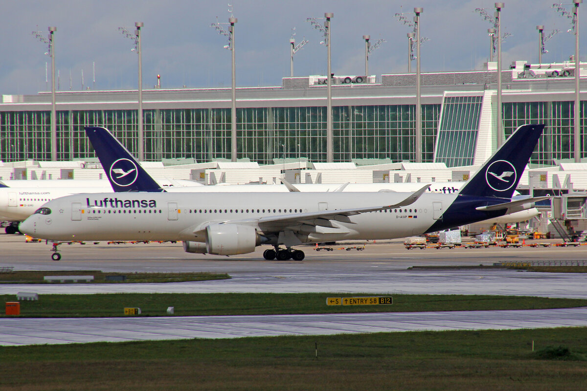Lufthansa, D-AIXP, Airbus A350-941, msn: 390,  Braunschweig , 10.September 2022, MUC München, Germany.