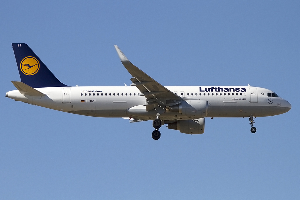 Lufthansa, D-AIZT, Airbus, A320-214, 05.09.2013, FRA, Frankfurt, Germany




