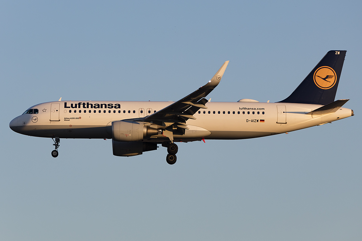 Lufthansa, D-AIZW, Airbus, A320-214, 14.10.2018, FRA, Frankfurt, Germany 




