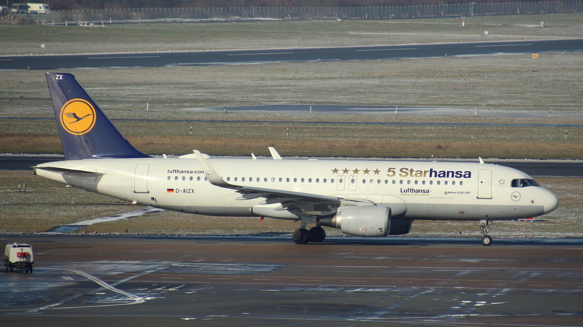 Lufthansa, D-AIZX,MSN 5741, Airbus A 320-214(SL), 13.02.2018, HAM-EDDH, Hamburg, Germany (5Star*****hansa Sticker) 
