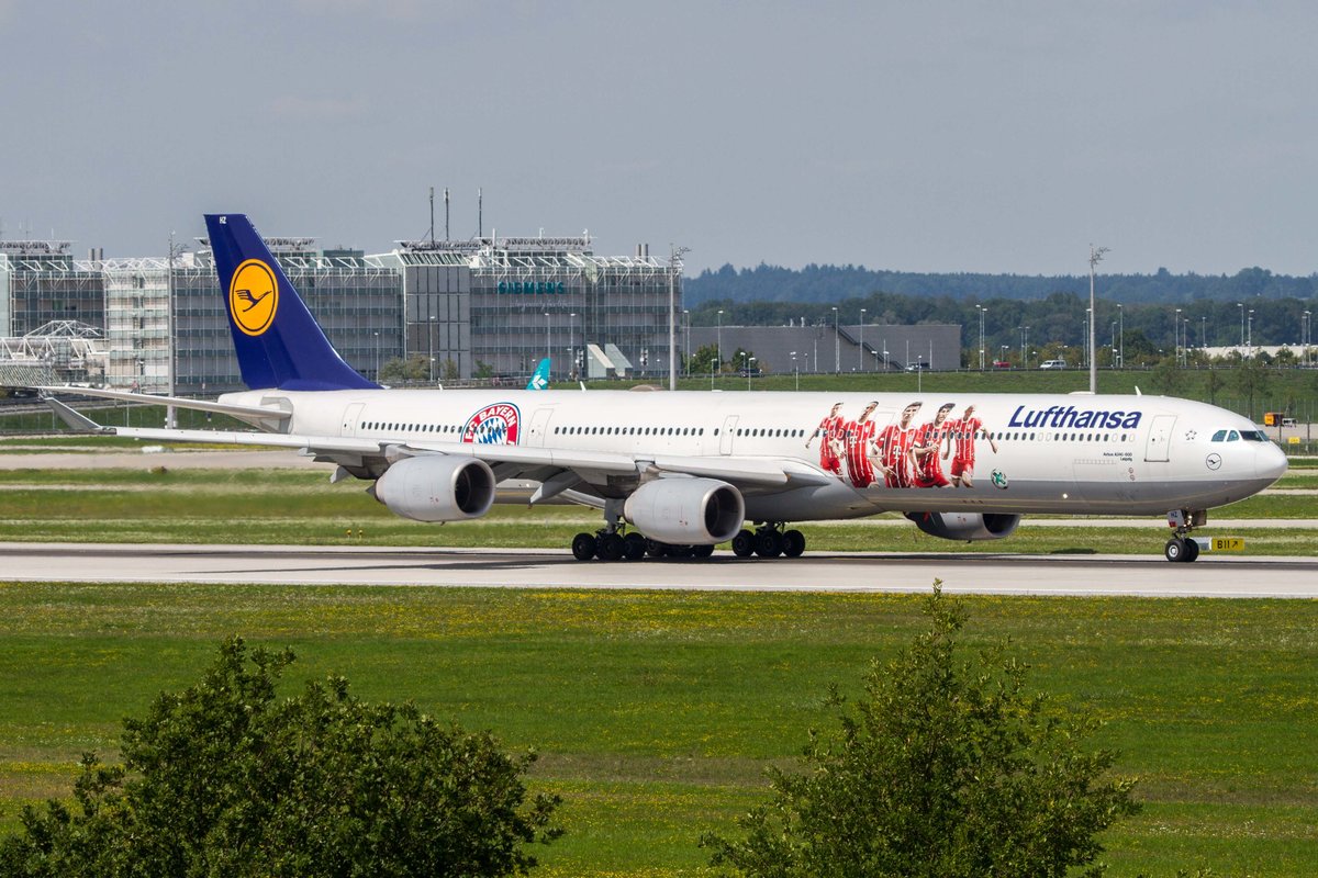 Lufthansa (LH-DLH), D-AIHZ  Leipzig , Airbus, A 340-642 (FC Bayern München-Sticker), 22.08.2017, MUC-EDDM, München, Germany 