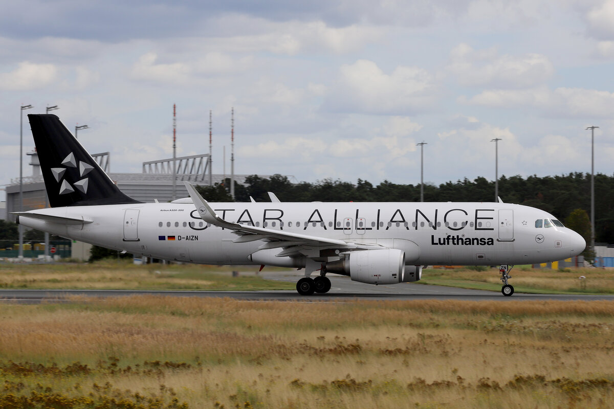 Lufthansa (LH-DLH), D-AIZN, Airbus, A 320-214 / SA-Lkrg., 08.08.2021, EDDF-FRA, Frankfurt, Germany