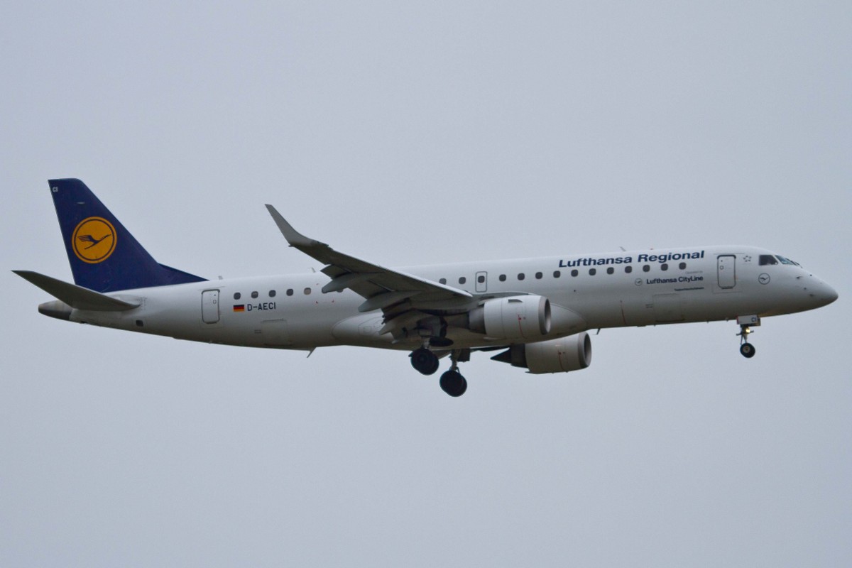 Lufthansa Regional (CityLine) (CL/CLH), D-AECI  Tauberbischofsheim , Embraer, 190 LR (ERJ-190-100 LR), 17.04.2015, FRA-EDDF, Frankfurt, Germany