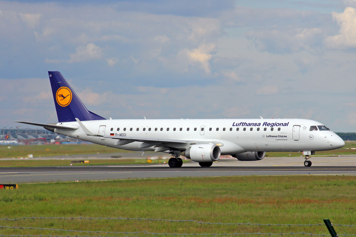 Lufthansa Regional CityLine, D-AECI, Embraer ERJ-190LR, msn: 19000381,  Tauberbischofsheim,  20.Mai 2017, FRA Frankfurt am Main, Germany.