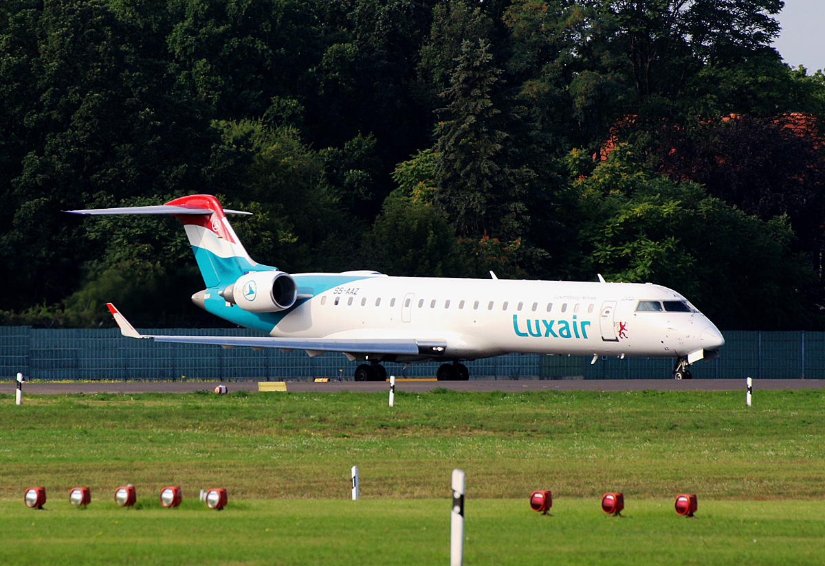 Luxair(Adria Airways), CRJ701ER, S5-AAZ, TXL, 10.08.2019