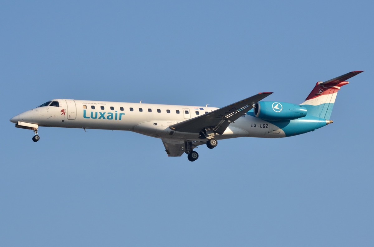 LX-LGZ Luxair Embraer ERJ-145LU  am 20.03.2015 beim Anflug auf Tegel