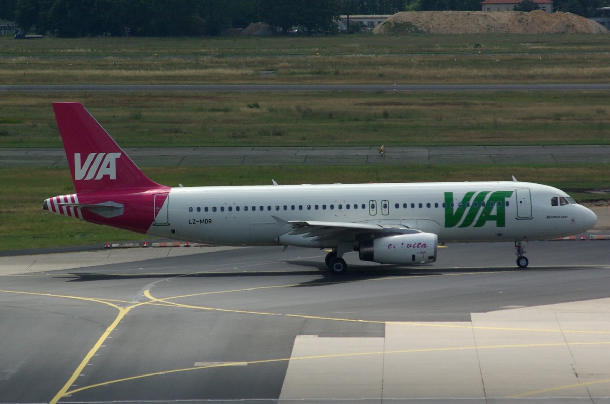 LZ-MDR Air Via Airbus A320-232   zum Start in Frankfurt am 15.07.2014