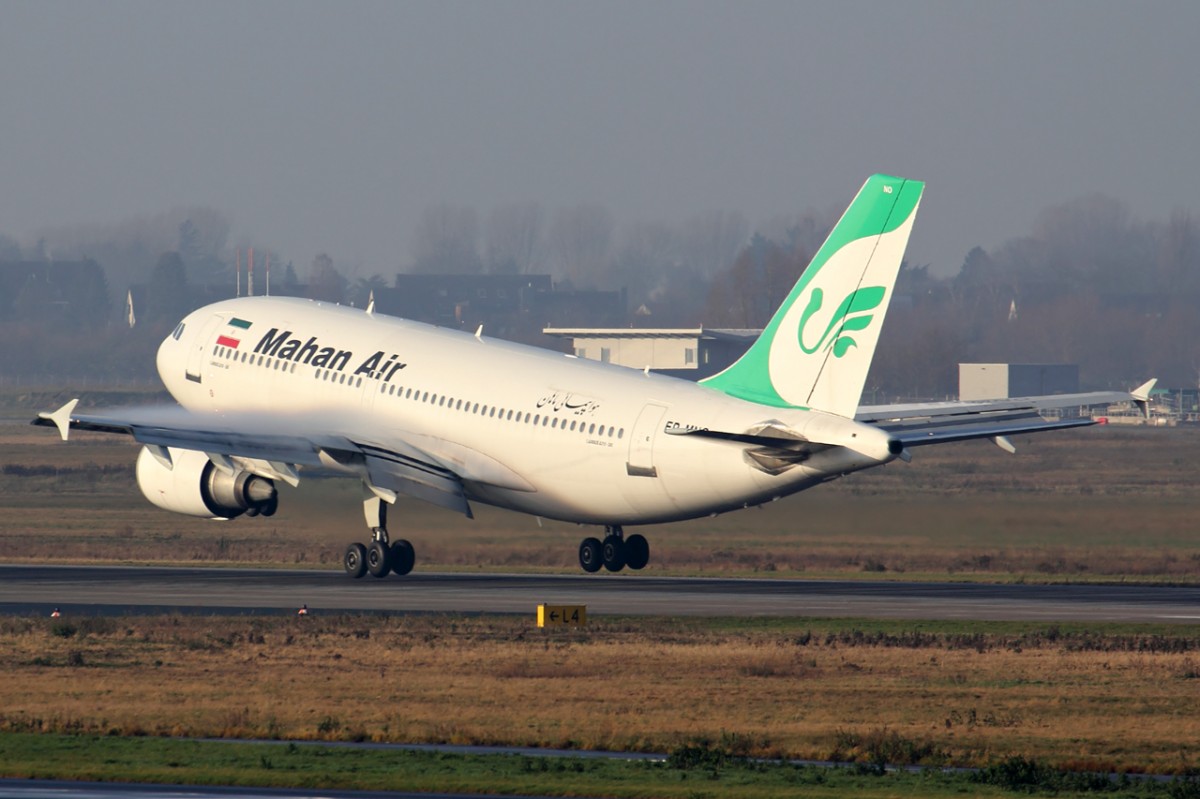 Mahan Air EP-MNO bei der Landung in Düsseldorf 26.12.2014