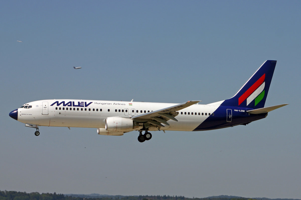 Malev, HA-LOM, Boeing 737-8Q8, msn: 30672/1497, 18.Juli 2006, ZRH Zürich, Switzerland.
