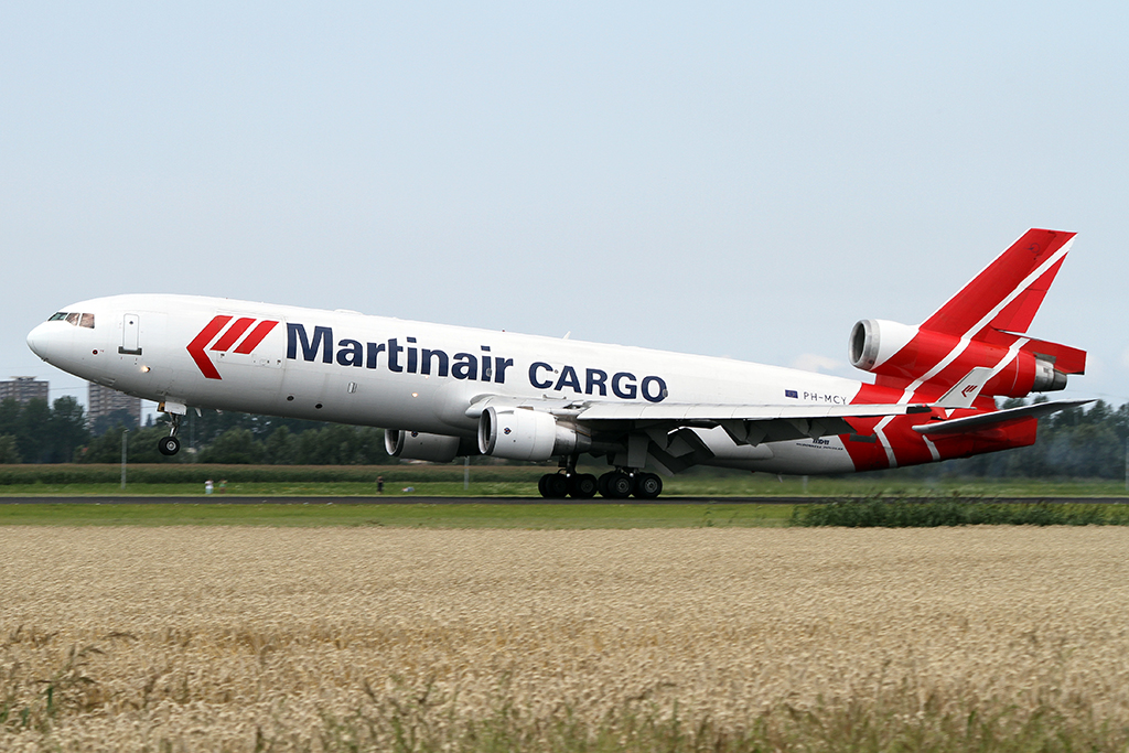 Martinair Cargo MD11 (Reg. PH-MCY) in AMS am 05.08.2014
