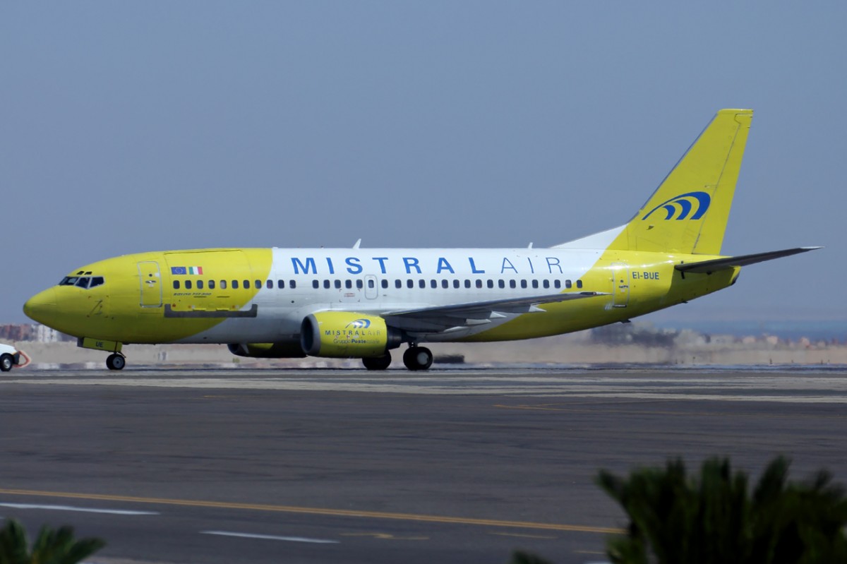 Mistral Air EI-BUE auf der Parkposition in Sharm El Sheik 18.10.2014
