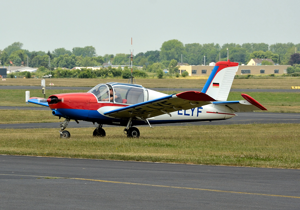 Morane 880 B, D-ELYF in Bonn-Hangelar - 11.06.2015