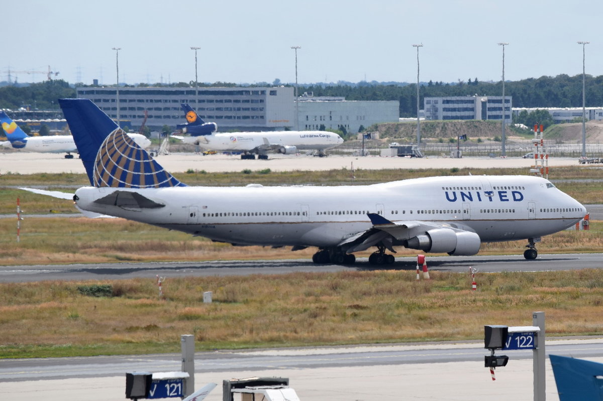 N182UA United Airlines Boeing 747-422  beim Start am 01.08.2016 in Frankfurt