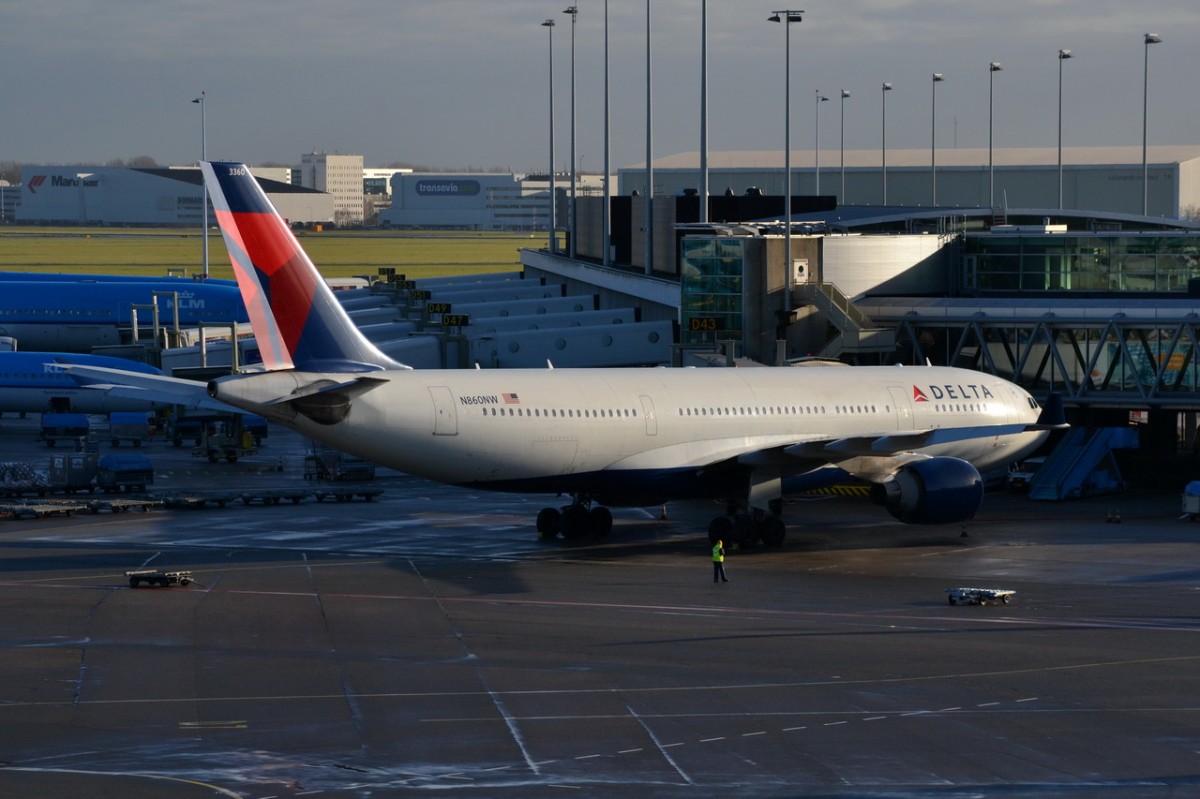 N860NW Delta Air Lines Airbus A330-223        30.11.2013

Amsterdam-Schiphol