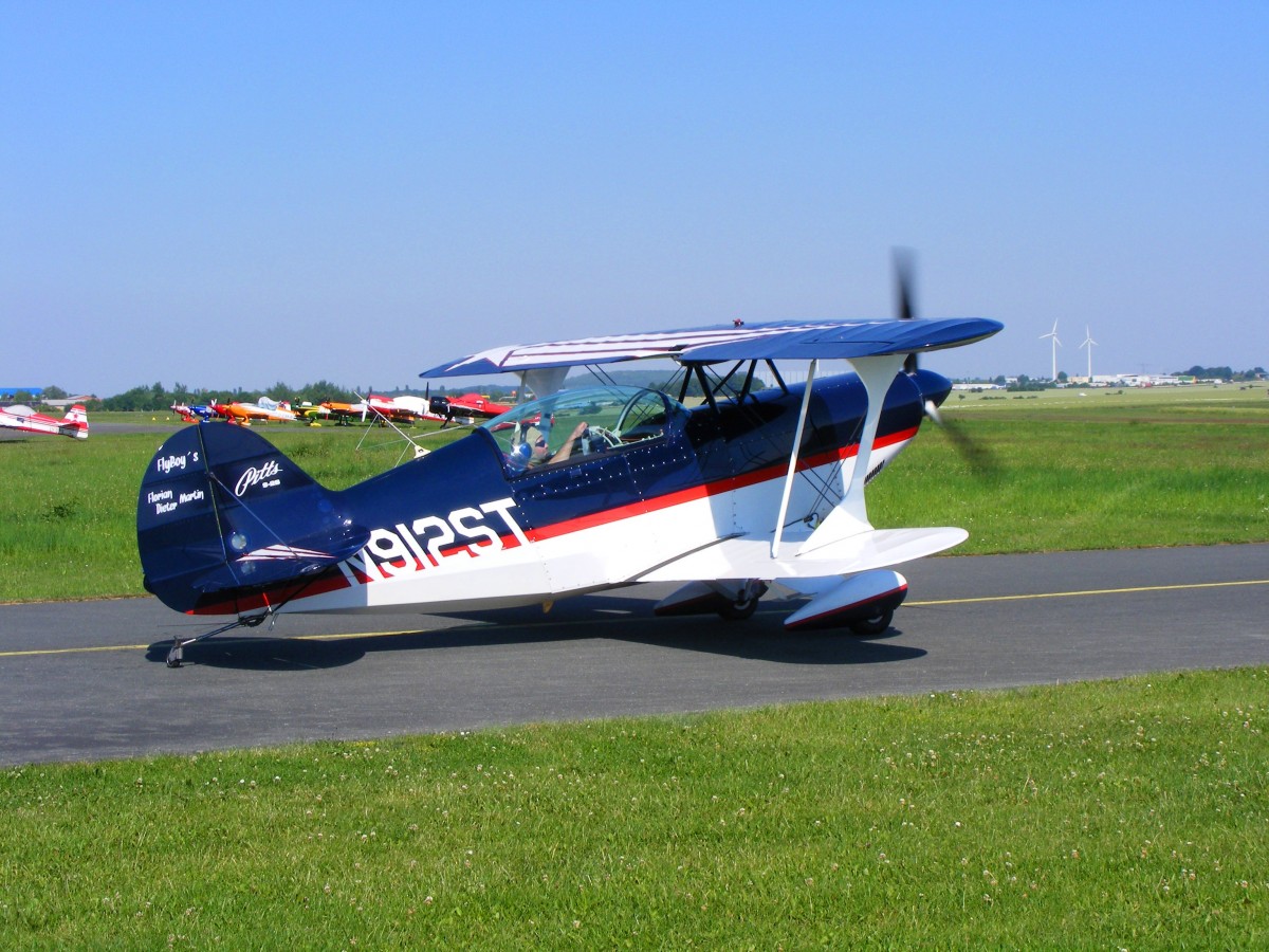 N912ST, Pitts S-2B, Flugplatz Gera (EDAJ), 2.7.2015