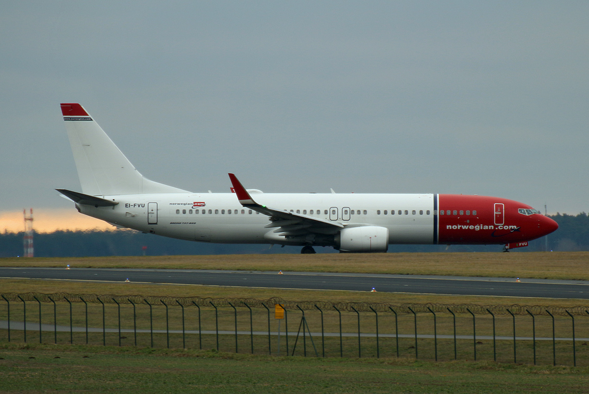 Norwegian Air International, Boeing B 737-8JP, EI-FVU, SXF, 22.02.2019