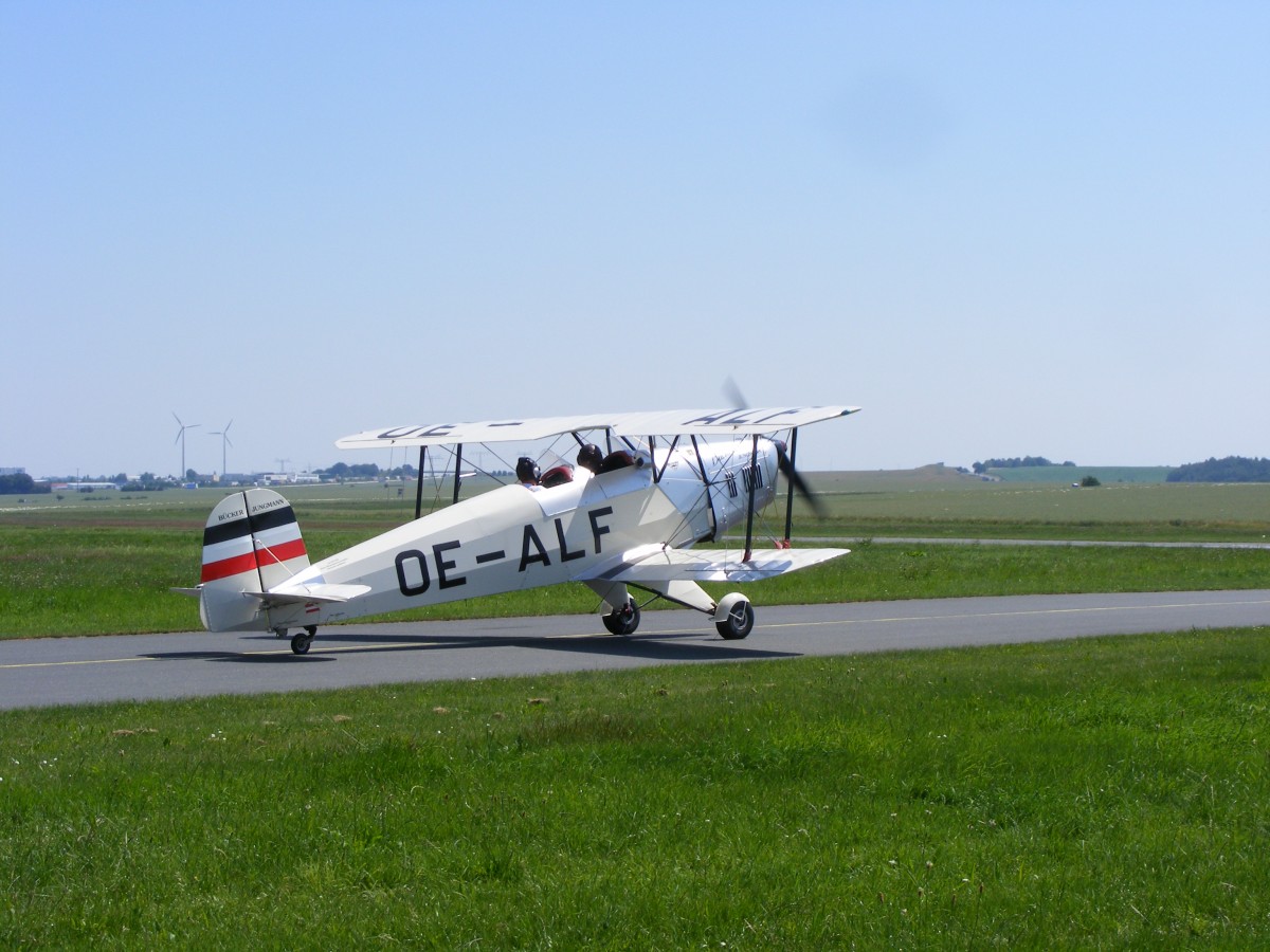 OE-ALF, Bücker Bü-131 Jungmann, Flugplatz Gera (EDAJ), 2.7.2015