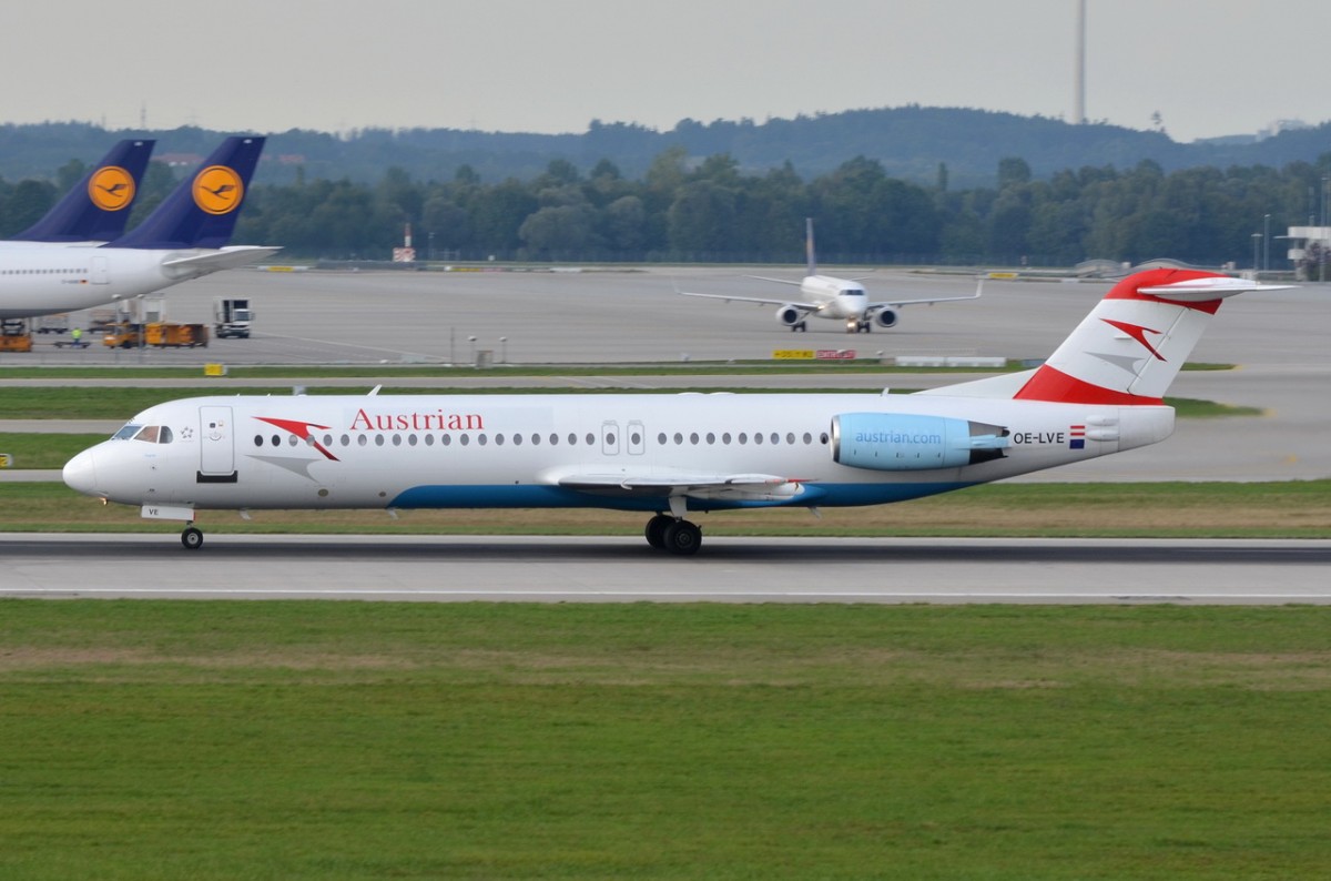 OE-LVE Austrian Airlines Fokker F100  in München am 11.09.2015 gelandet