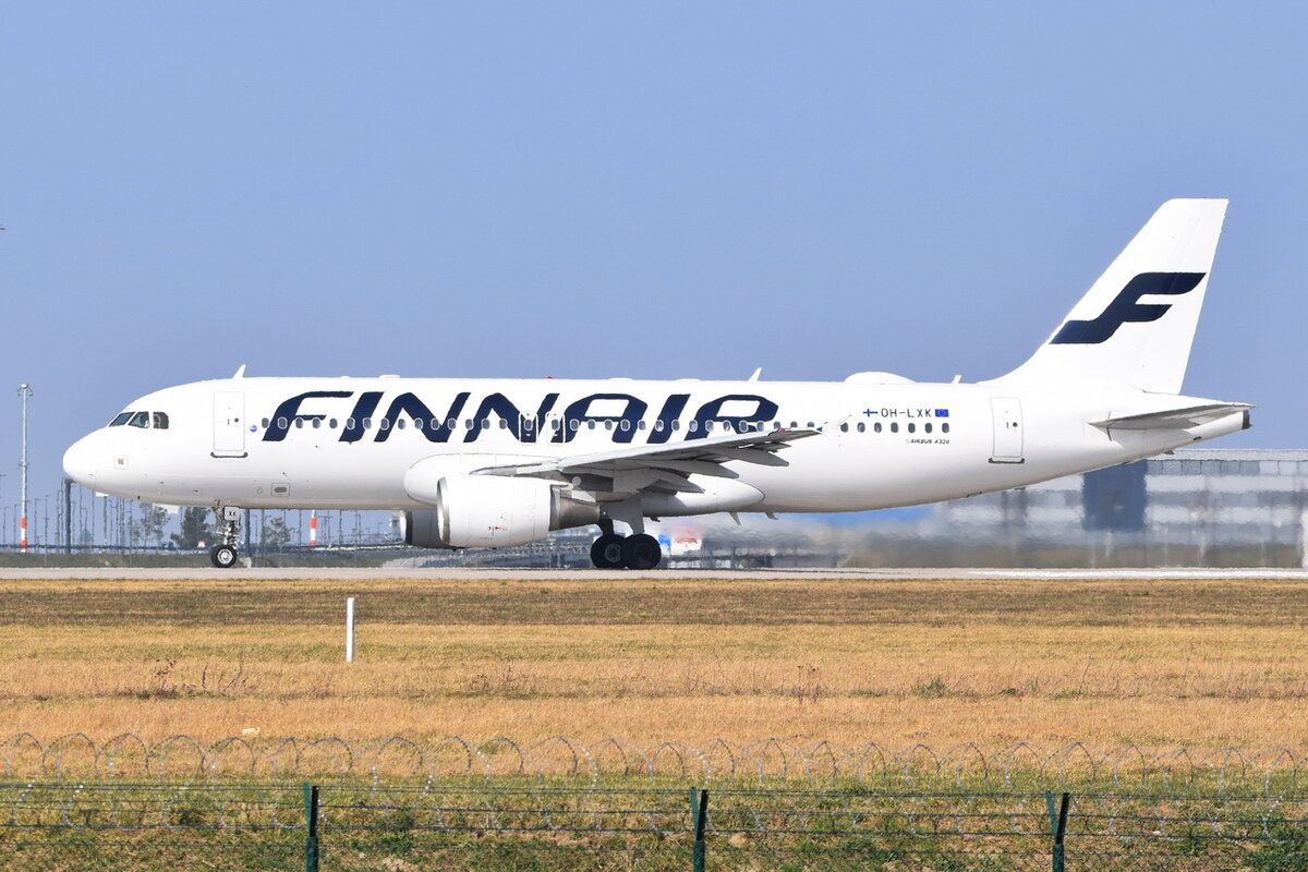 OH-LXK , Finnair , Airbus A320-214 , 25.03.2022 , Berlin-Brandenburg  Willy Brandt  , BER , 